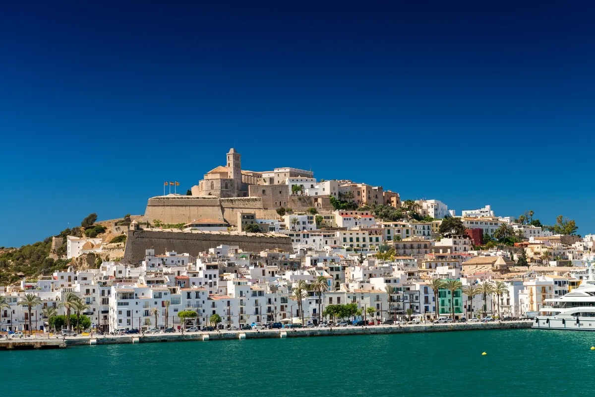 how much tobacco can i bring back from ibiza Should I bring euros to Ibiza?